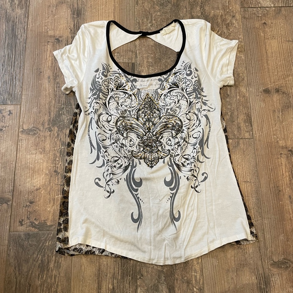 Angels and Diamond bedazzle cheetah top size small